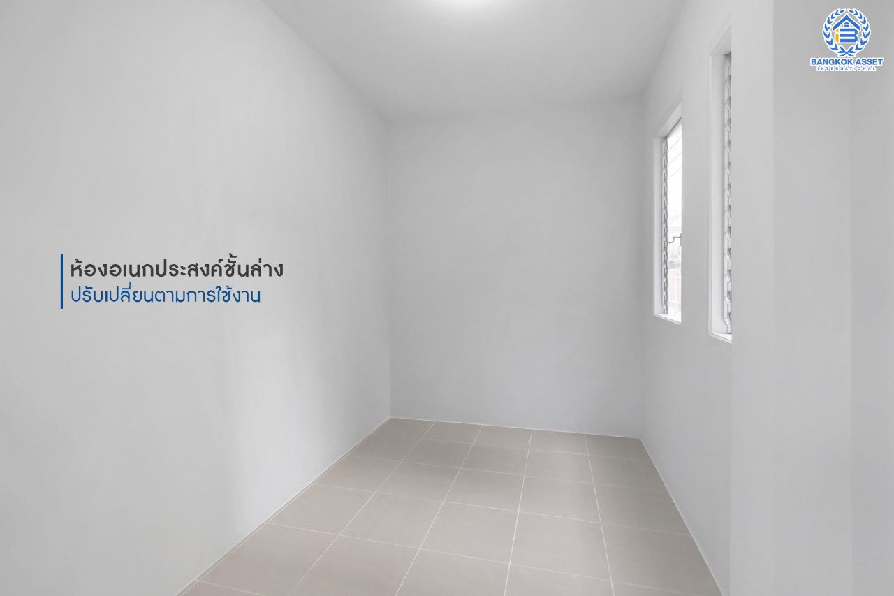 บ้านมือสองตกแต่งใหม่ แบรนด์ LH หลังมุม ดีไซน์สุดหรูหรา เนื้อที่ 121 ตร.ว. ม.ลดาวัลย์ ปิ่นเกล้า-บรมราชชนนี ฟังก์ชันจัดเต็ม 3 ห้องนอน 1 ห้องอเนกประสงค์ชั้นล่าง 3 ห้องน้ำ จอดรถได้ถึง 4 คัน บนพื้นที่ใช้สอยถึง 330 ตร.ม. ทำเลศักยภาพเชื่อมต่อหลายเส้นทาง ใกล้ ม.มหิดล และเซ็นทรัลศาลายา